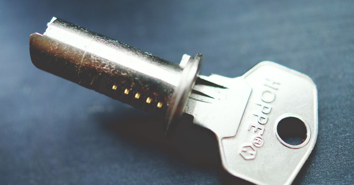 Broken Key Extraction — Atlanta Locksmiths