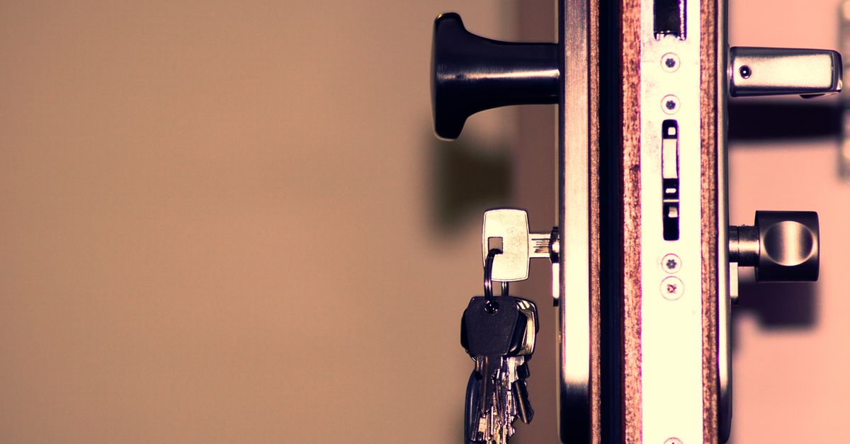 key maker professional — Atlanta Locksmiths