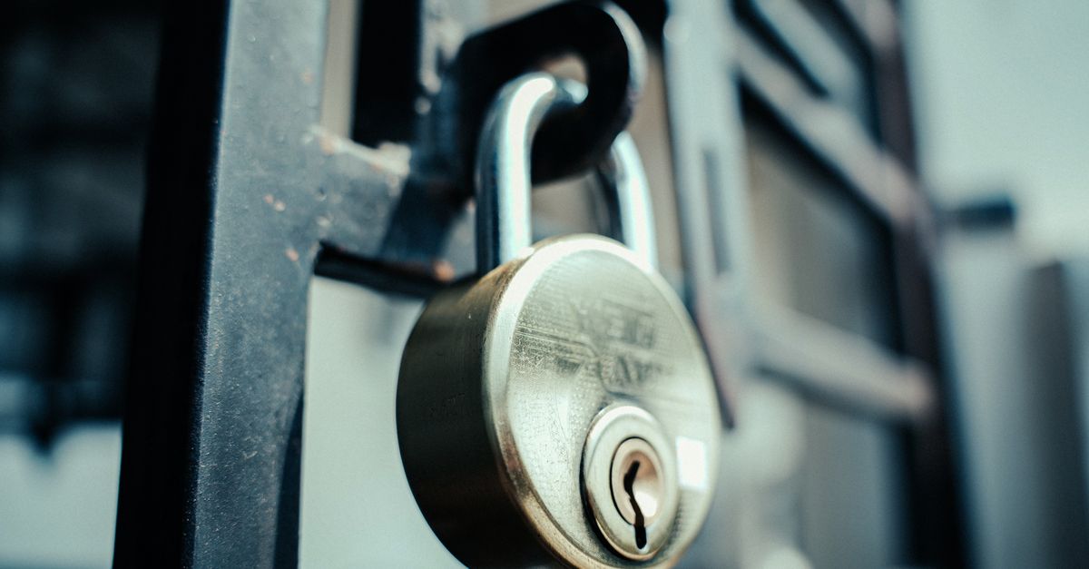 Emergency Commercial Locksmith: Fast, Damage-Free Business Access — Atlanta Locksmiths