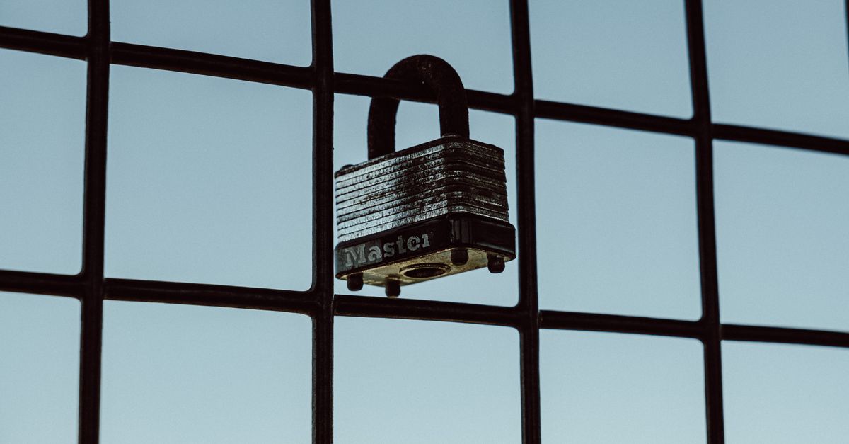 High-Security and Restricted-Key Hardware for Atlanta Businesses — Atlanta Locksmiths